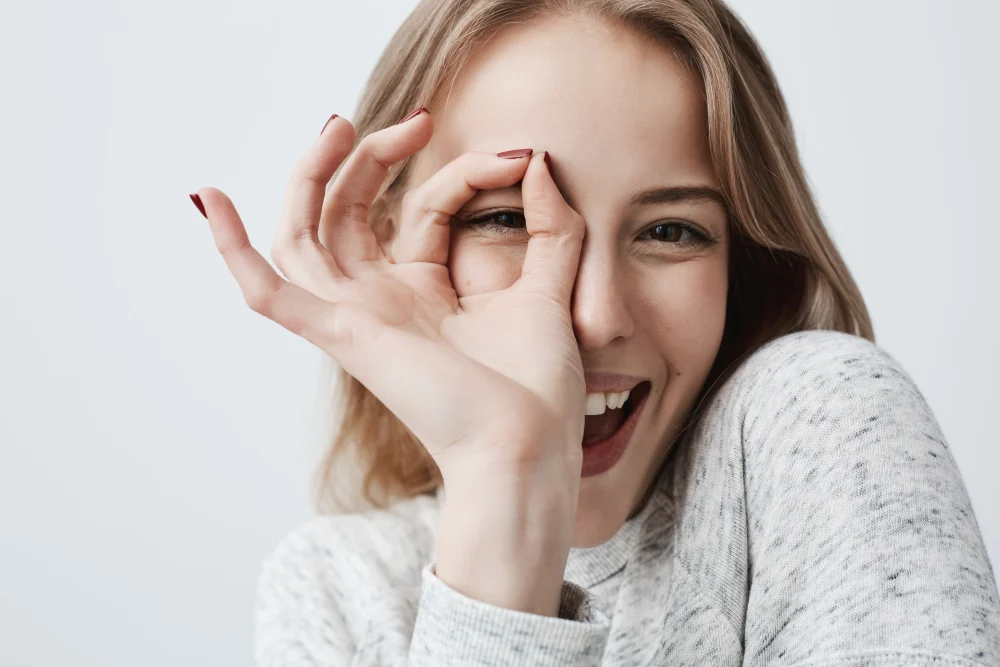 Eye Care 101: Everyday Habits To Protect Your Vision & Comfort